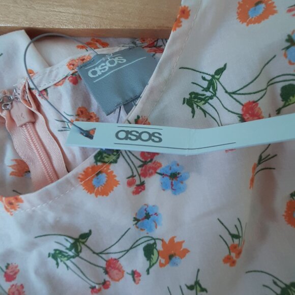 ASOS - Bishop Sleeves Print Dress - Size 10 - Picture 6 of 6